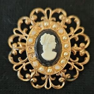Vintage Coro Cameo Brooch
